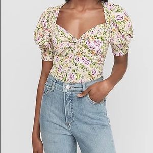 NWT Express floral twist top Small